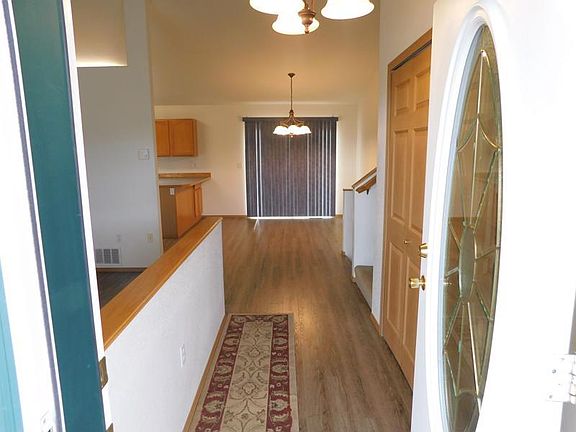 2nd image of 1056 S Settlers Cir