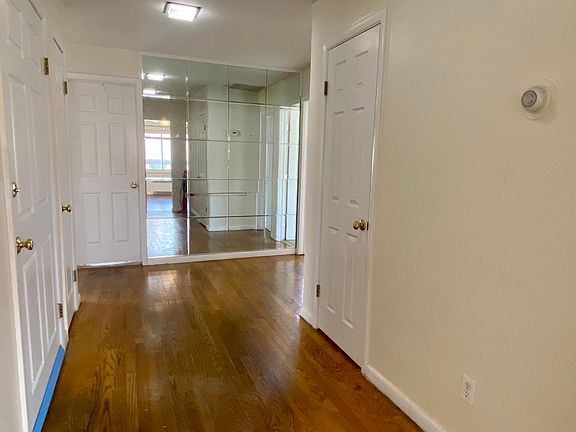 4th image of 61 Bayliss St Floor 2