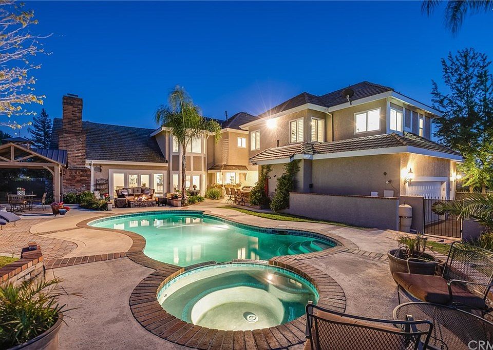 1st image of 909 Deep Springs Dr