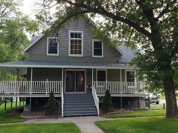 621 4th St, Hawley, MN 56549