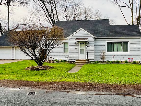 3rd image of 5601 Pawnee Rd