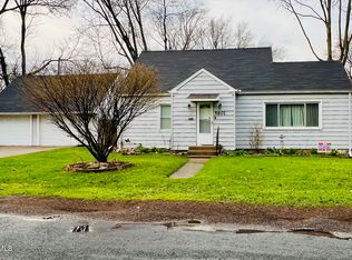 5601 Pawnee Rd, Toledo, OH 43613