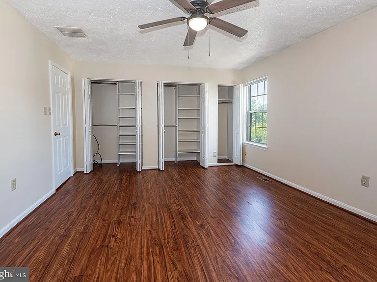 2406 Rosecroft Ct — Photo 15