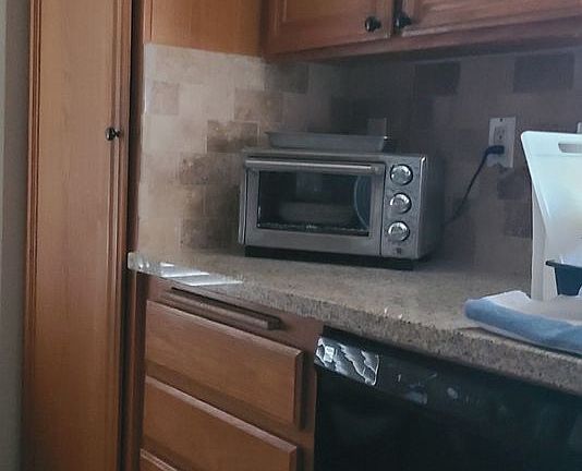 5th image of 30227 Via Amante