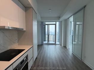 180 Front St E #2303, Toronto, ON M5A 4N3
