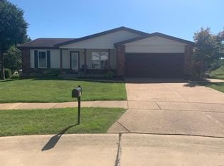 4308 Meadowgreen Estates Dr, Saint Louis, MO 63129