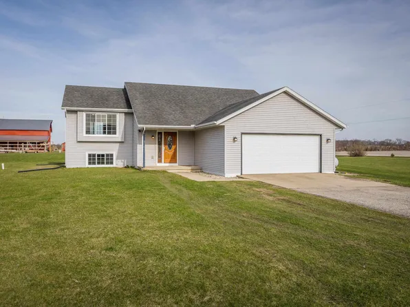 N6563 English Settlement Rd, Albany, WI 53502