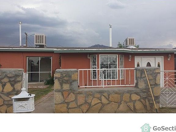 3rd image of 8405 Mount Whitney Dr