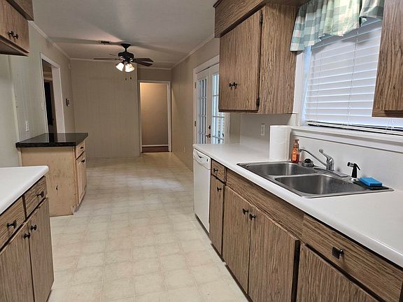 4th image of 315 N 34th St