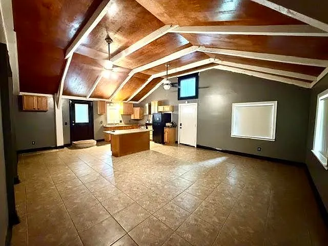 2 bed, 1393 sqft, $1,150 — Photo 2