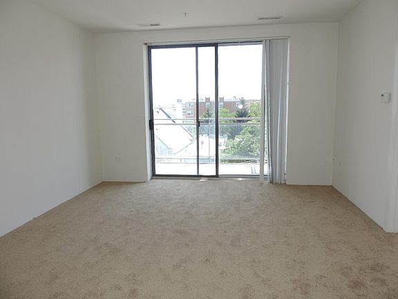 2nd image of 1720 Oak Ave Unit 505