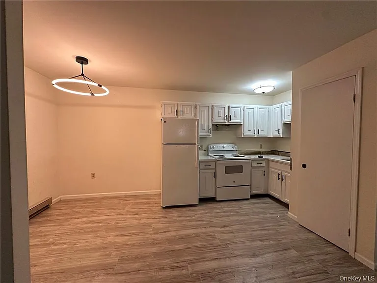 15 Kelly Ln #D — Photo 4