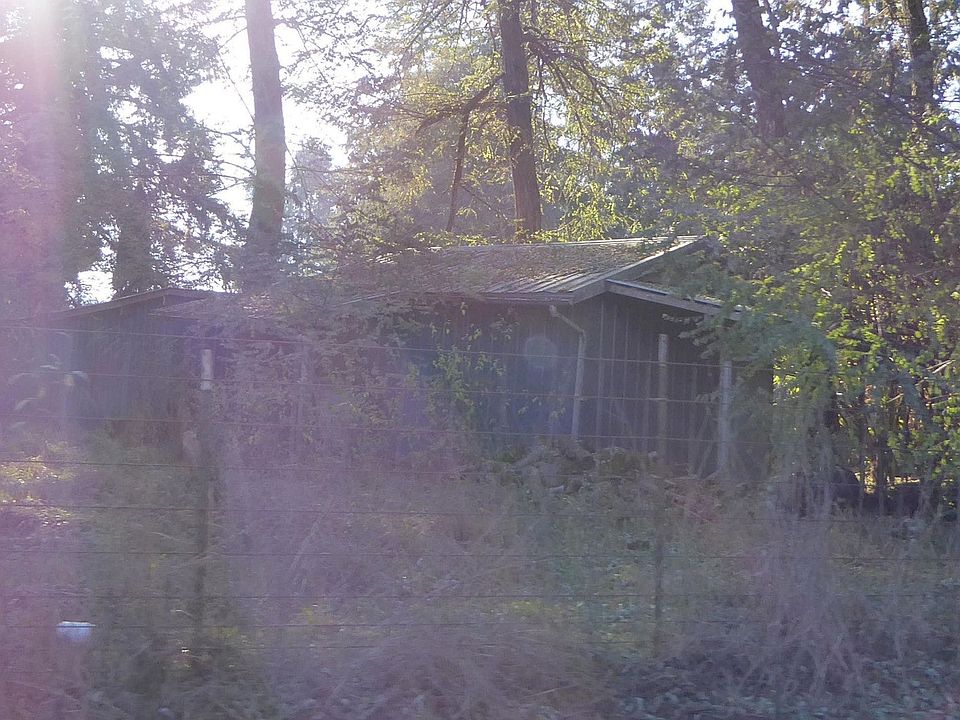 2nd image of 629 101st Ave SW