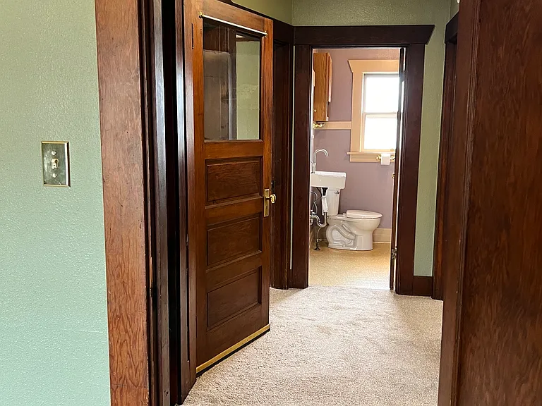 Entry hall to bathroom