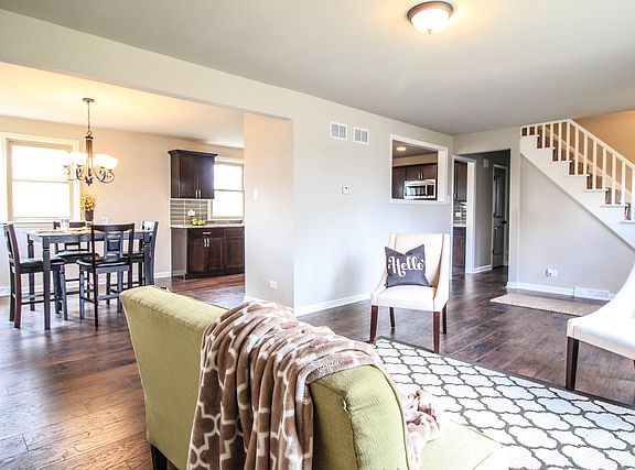 4th image of 405 Morse Dr