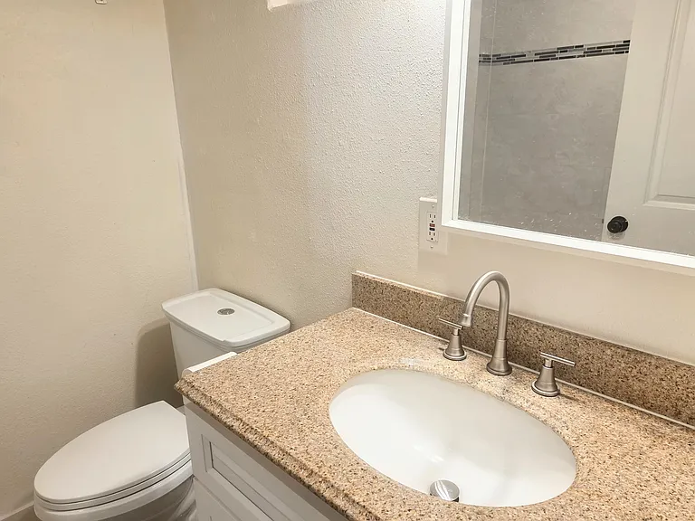 7912 Santa Barbara Ave — Photo 12