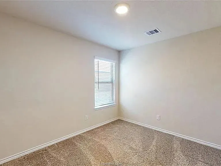 5219 Montague Loop — Photo 17