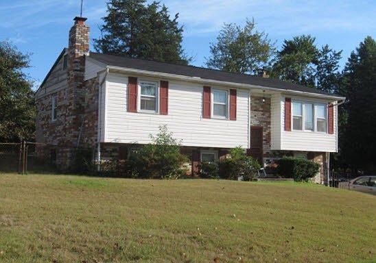 3rd image of 4114 Marbourne Dr