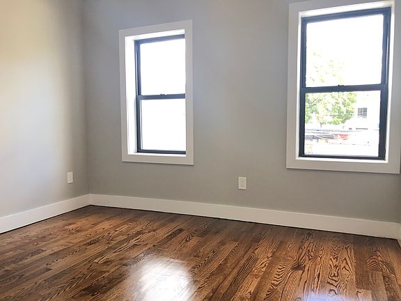 4th image of 44 Jewett Ave #30E