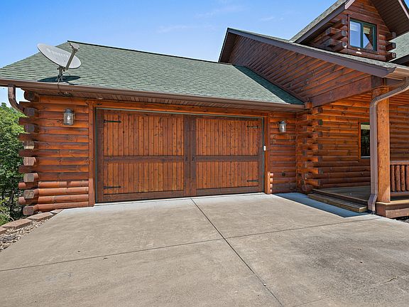 2nd image of 41 Estes Park Ln