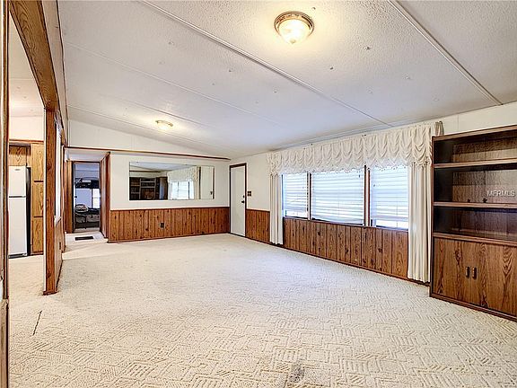 5th image of 11814 Keats Dr