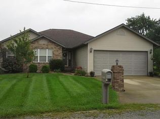51 N Hull St, Aviston, IL