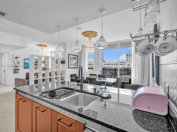 4100 Salzedo St APT 519, Coral Gables, FL 33146