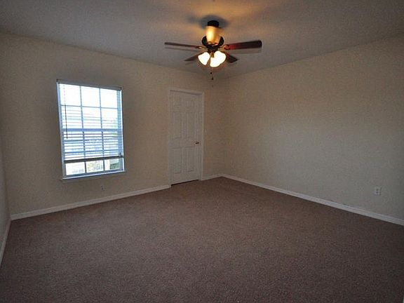 5th image of 700 Crest Pines Dr APT 133