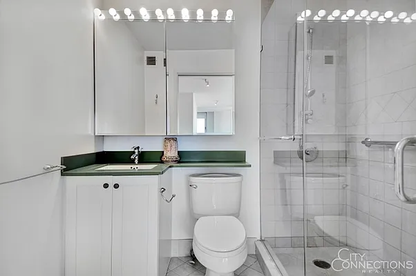 Rented by City Connections Realty | media 11