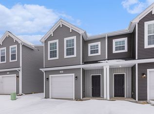 1302 Timber Hollow Ct, Greenville, MI 48838