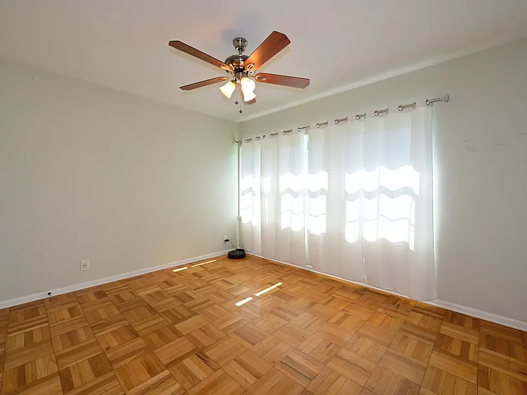 fully upgraded and bright w/ parquet hardwood flooring + mini split hvac + in-unit laundry