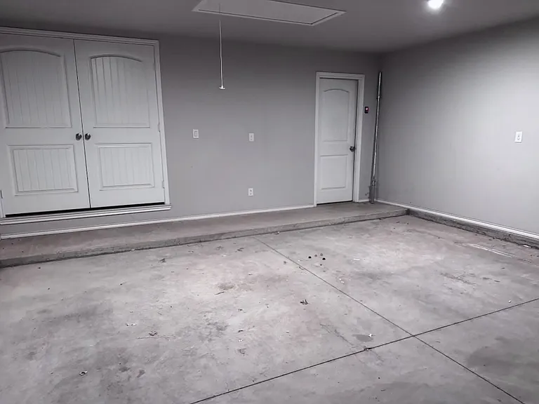 6817 Baron Dr — Photo 12