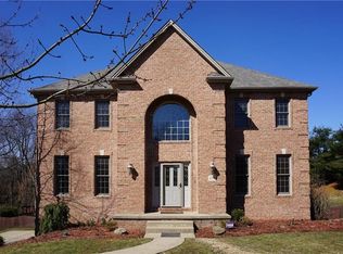 219 Gate Dancer Dr, Cranberry Township, PA