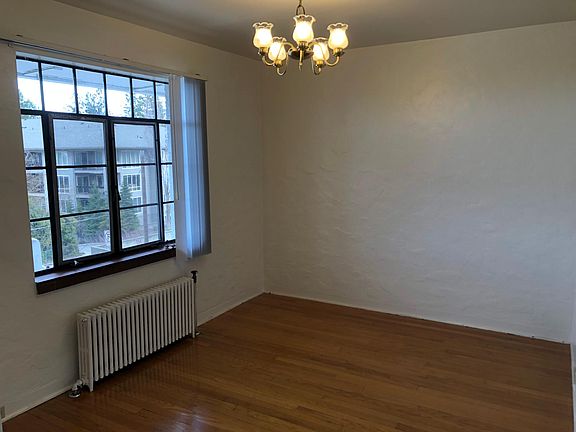 3rd image of 120 E Rockwood Blvd #120