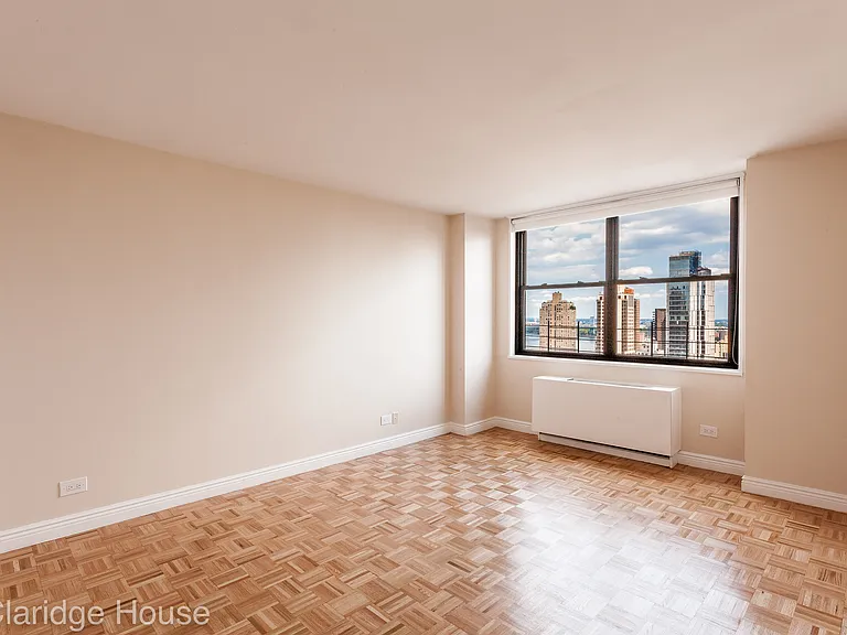 201 E 87th St #23R — Photo 2