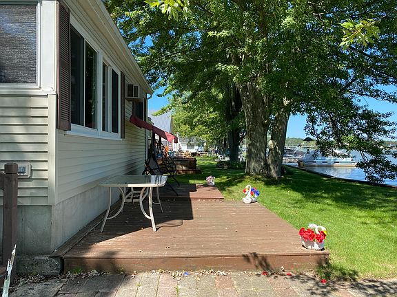 5th image of 837 E Hess Lake Dr