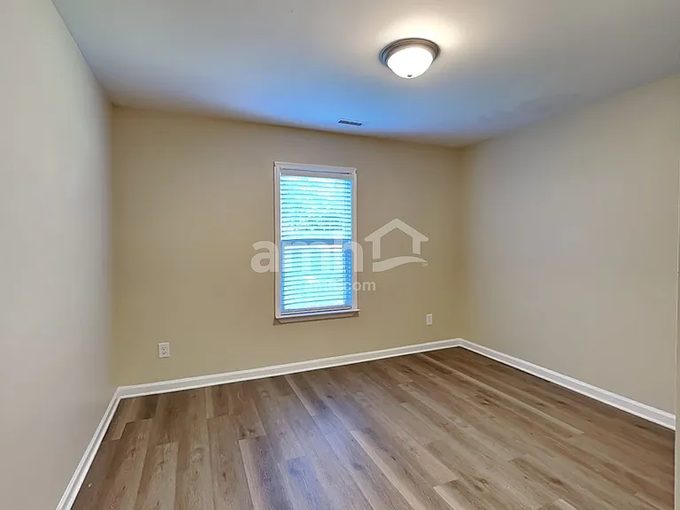 111 Chadford Pl — Photo 12