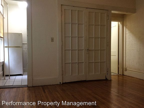 2nd image of 300 S 16th St APT 105
