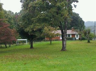 8923 Hillside Ave, Mascot, TN 37806