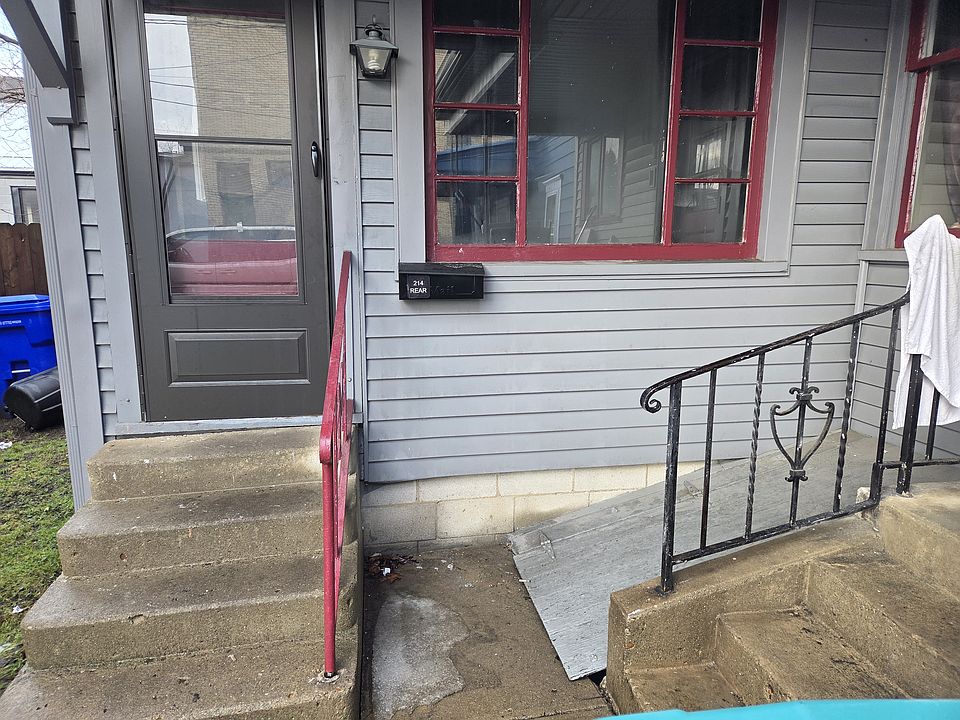 1st image of 214 E Main St #3