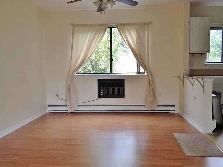 60 Lawn Ave #24 — Photo 4