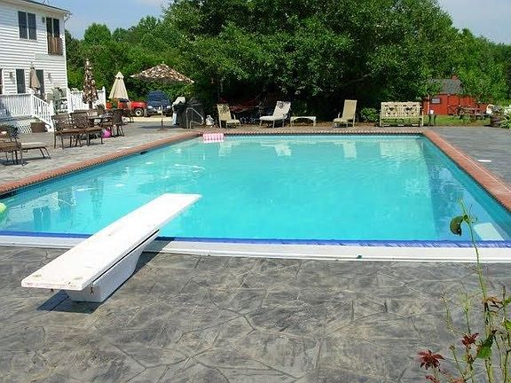 4th image of 27615 Avonlea Ln