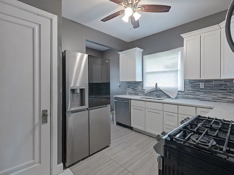 456 Bridge St — Photo 18
