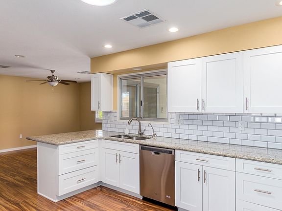 5th image of 13202 W Gaucho Dr