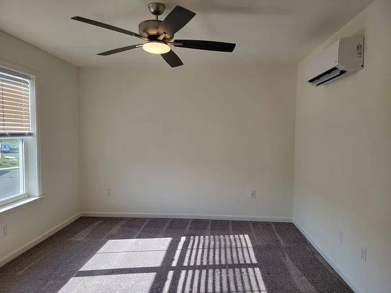 4616 Commerce St — Photo 20
