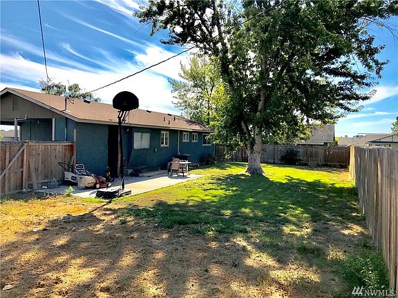 2nd image of 405 Sylvan Dr