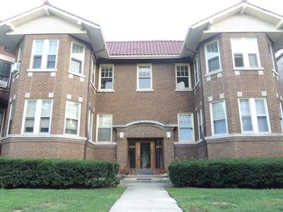 425 Washington Blvd #2, Oak Park, IL, 60302