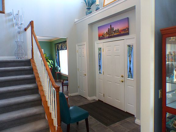 2nd image of 4118 Aretha Ave #86