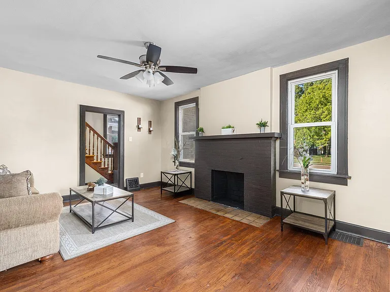 3202 W Main St — Photo 10