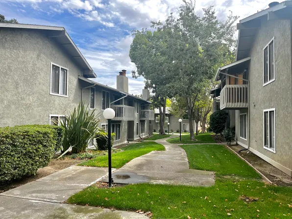 Pleasant Hill Gardens Apartment